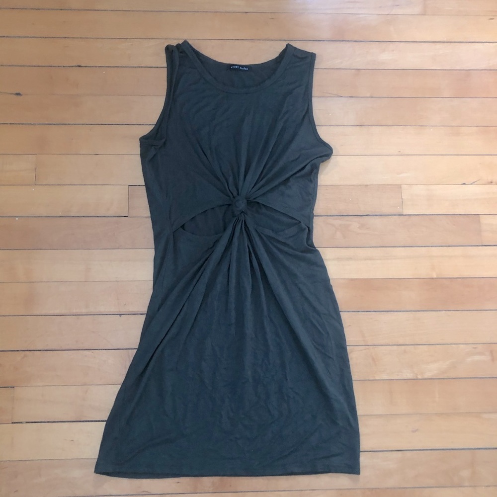 Juniors cut out knot dress, green size S